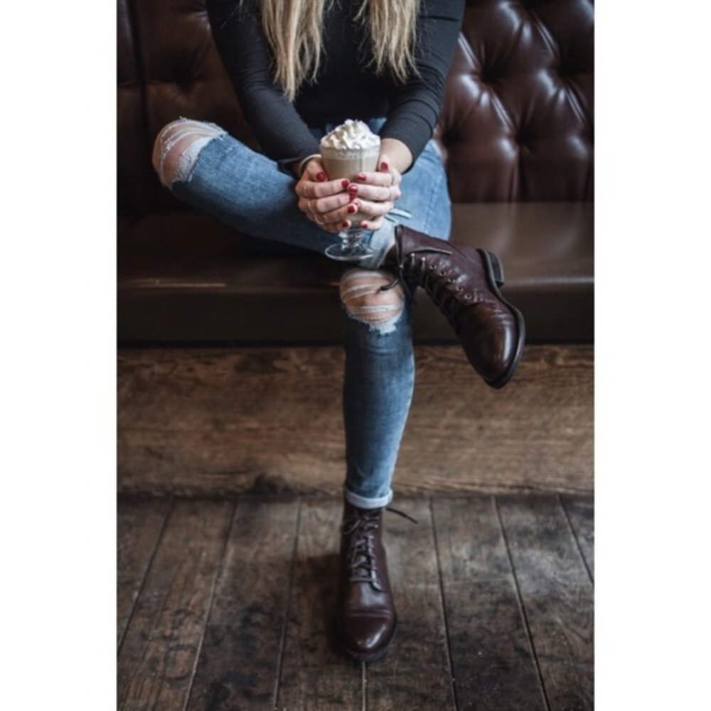 Frye Erin Lug Work Lace Up Combat Cognac Brown Leather Winter Fall Ankle Boot - Picture 7 of 15